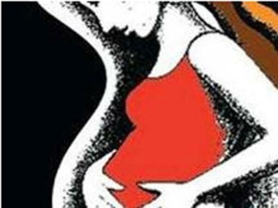 rape-victim-minor-girl-gives-birth-to-baby-boy-in-meerut