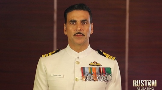 akshay kumar says money as important as medals