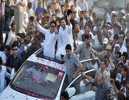 grand-welcome-of-roadshow-of-rahul-gandhi-in-basti