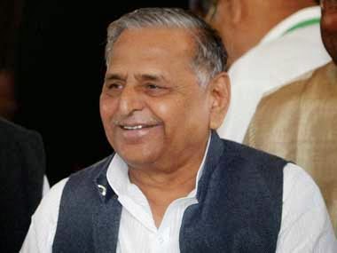 mulayam singh yadav reached lucknow