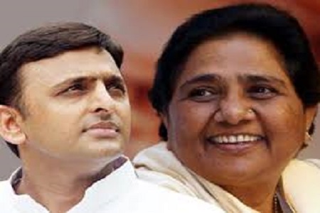 cm akhilesh attack over bsp boss mayawati over note issue 