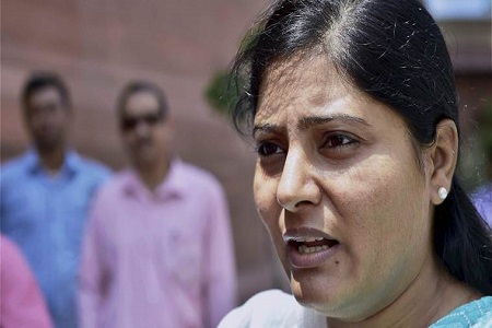 anupriya-patel-says-there-is-problem-with-mulayam-family-dna