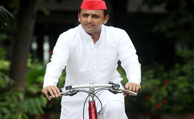 live-samajwadi-party-akhilesh-yadav-mulayam-singh-yadav-amar-singh-shivpal-singh-yadav-jaya-prada-election-commission-up-election