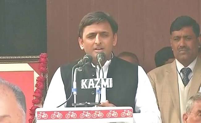 up-elections-2017-akhilesh-yadav-released-samajwadi-party-manifesto