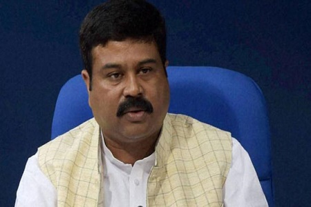 Petroleum Minister Dharmendra Pradhan meeting with CM Yogi