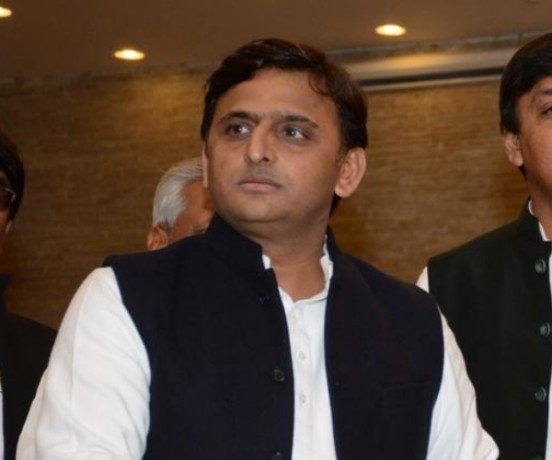 samajwadi-families-wrangling-continue-mulayam-and-uncle-shivpal-does-not-arrive-in-the-akhilesh-s-iftar-party