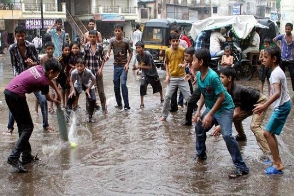 The possibility of heavy rains in the next 48 hours in UP, high alert in 10 districts