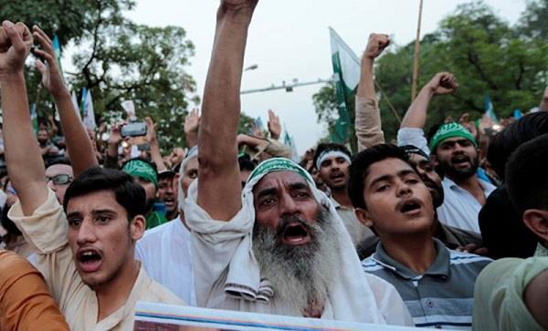 pakistan-pok-demonstration-army-atrocities-action-firing