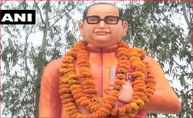 Baba Saheb Ambedkar statue saffron, Dalit organizations protested