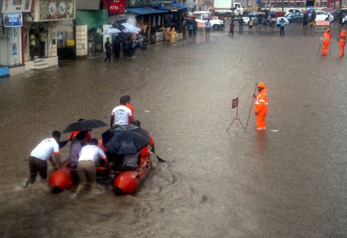 26-people-and-4-animals-died-in-thunderstorm