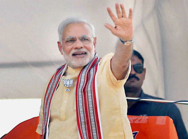 Narendra Modi will donate Rs 1100 crore to Sonia Gandhi's Parliamentary constituency Rae Bareli