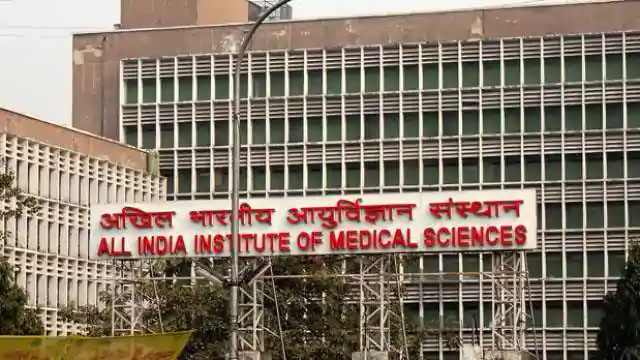 12-day-old newborn lost his life due to non-availability of beds in AIIMS, father kept pleading