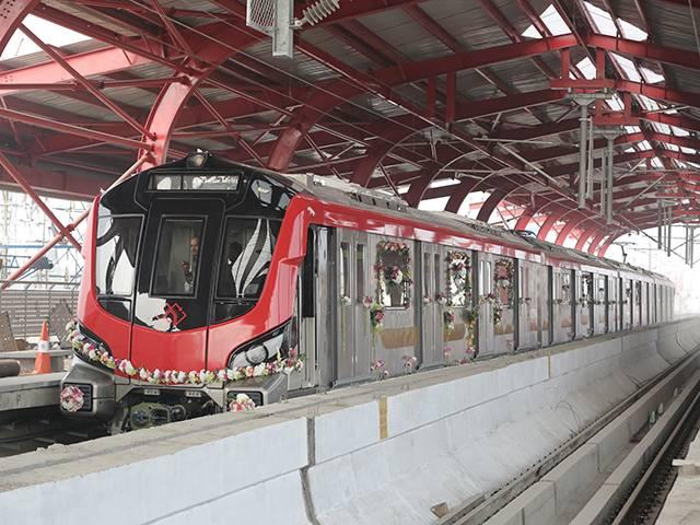 ucknow-city-lucknow-metro-will-hire-420-people-for-its-second-phase-of-recruitment