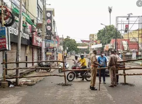 Just now: Lockdown imposed in 5 cities of UP, applicable from tonight
