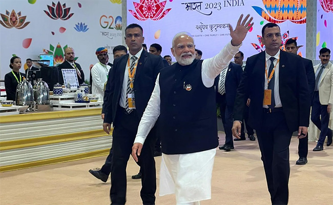 g20-summit-pm-modi-reaches-international-media-center-in-bharat-mandapam