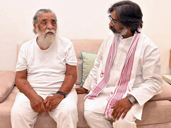 The story of Dishom Guru becoming CM; How were the last days